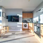 Stylish Finnieston Centre Free Parking