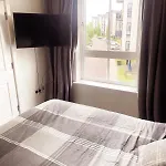 Apartmán Modern Two Bed With Free Parking *