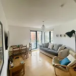 Perfect Location In Heart Of West End - Pass The Keys