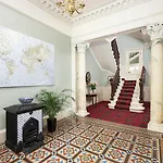 7 Crown Gardens Semesterbostad *