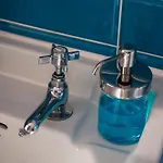 7 Crown Gardens Prázdninový dům *