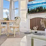 Large Terraced With Parking Prázdninový dům *