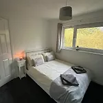 My House Robroyston Глазго