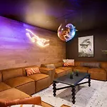 Canvas * غلاسغو