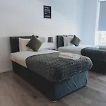 Lägenhet Stylish 3br By Hampden No 161 With Free Parking