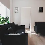 Stylish 3br By Hampden No 161 With Free Parking Lägenhet