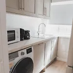 Stylish 3br Near Hampden No 264 With Free Parking