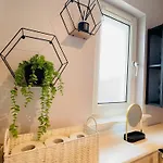 Elegant 3br House In