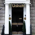Luxury Refurbished Retreat Glasgow