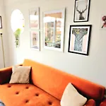 Charming 3-bed Oasis-free Parking * Глазго