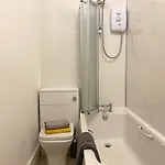 Apartament Renovated West End Flat In Glasgow