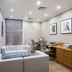 Hilton Garden Centre 4* 글라스고