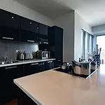 The Spires Serviced * גלאזגו