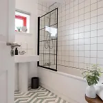 Botanic House - 3br - Private Parking *