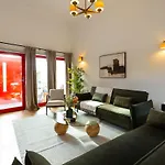 Botanic House - 3br - Private Parking Vakantiehuis Glasgow