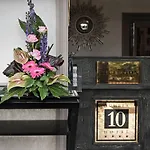 Number 10 ホテル 4*