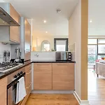 דירה Secc Hydro Executive 7 *