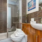 דירה Secc Hydro Executive 7