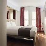 Hotel Point A