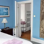 Claremont House Hotell 3*