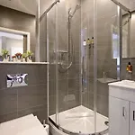Nelson Mandela Place Апартаменты *