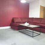 Oatlands Oasis-free Parking-2 Minutes From M74 Tatil Evi *