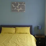 Oatlands Oasis-free Parking-2 Minutes From M74 Tatil Evi *