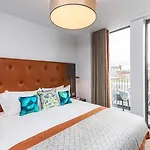 Native 4* 글라스고