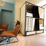 Hotel Revolver Glasgow