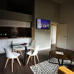 Revolver Hotell