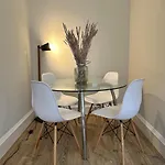 Lägenhet Appin - Welcome To A Delightful And Cozy One Bedroom Flat