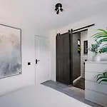 Prázdninový dům Sleepluxury Aparthouse