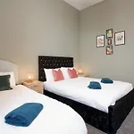 Family And Group 2br By Park Sleeps 7 Appartement Glasgow