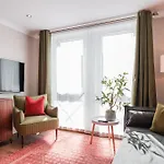 Henderson House - West End 3 Bedroom Family Glasgow