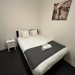 Centre Stylish