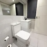 2-bed Flat In East End