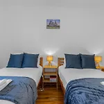 3-bed Cromdale St - Sleeps 5 - Contractors, Business & Relocations - Free Parking Apartamento Glasgow