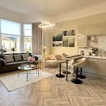 Romantic Brand New Flat, Centre * Glasgow