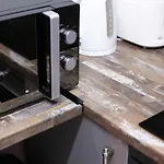 Homely 2 Bed Victorian West End דירה *