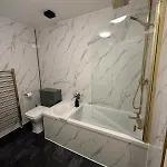 Apartment Modern 2 Bedroom Ground Floor Near Centre
