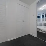 펜션 Luxurious Royal 2br Apartment, Centre *