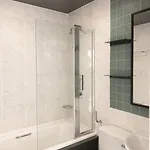 Hotel ABode Glasgow 4*