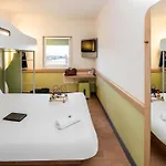 Ibis Budget Отель