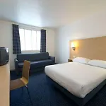 Hotel Travelodge Paisley Road 3*