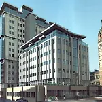 The Spires Serviced * גלאזגו