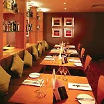 Premier Centre - Argyle Street Hotel