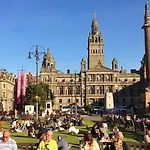 City Center Flat With Parking Glasgow