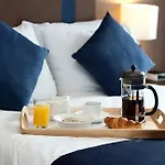 The Spires Serviced דירה *