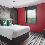 Village 4*