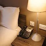 Hotel Oyo The Ivory 2*